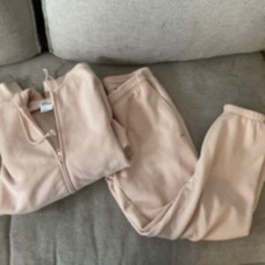 Tna sweatsuit